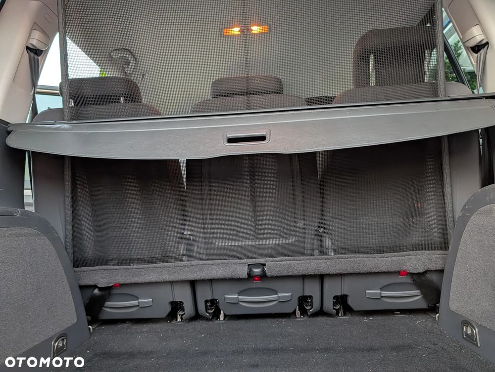 Volkswagen Touran 1.4 TSI Comfortline - 9