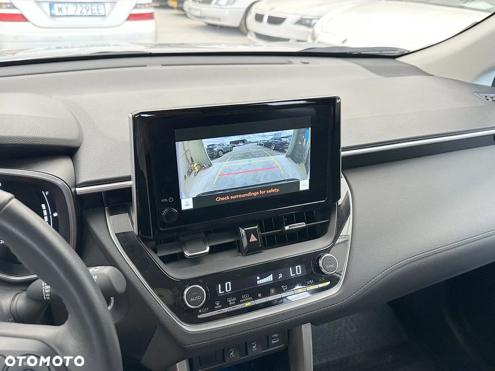 Toyota Corolla Cross - 10