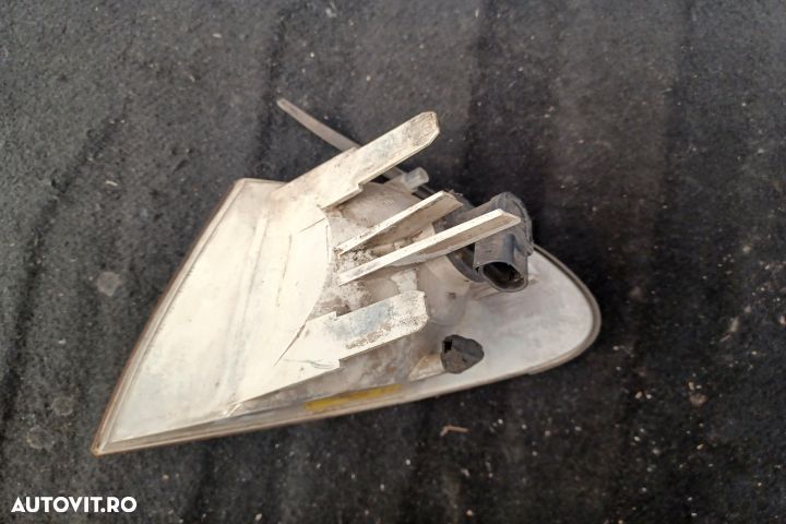 Lampa semnalizare fata dreapta 1315106145 1315106145 BMW Seria 3 E46 - 3