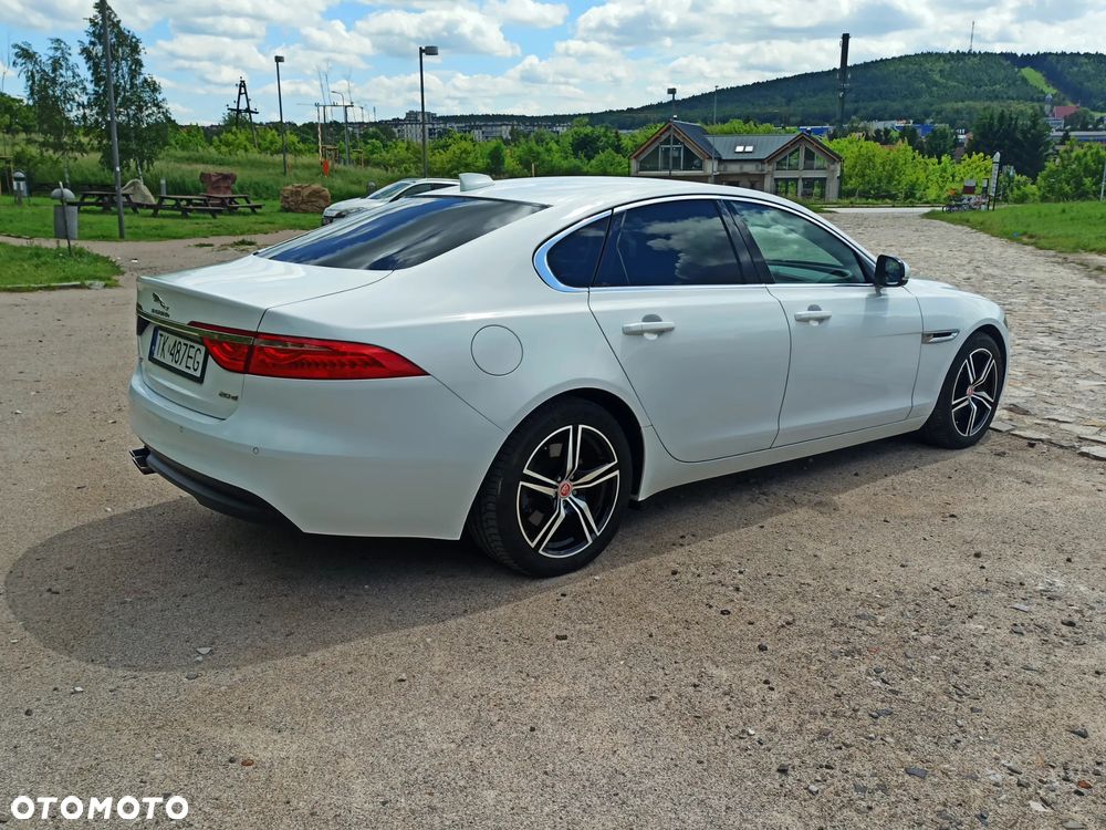 Jaguar XF 2.0 i4D Prestige - 7