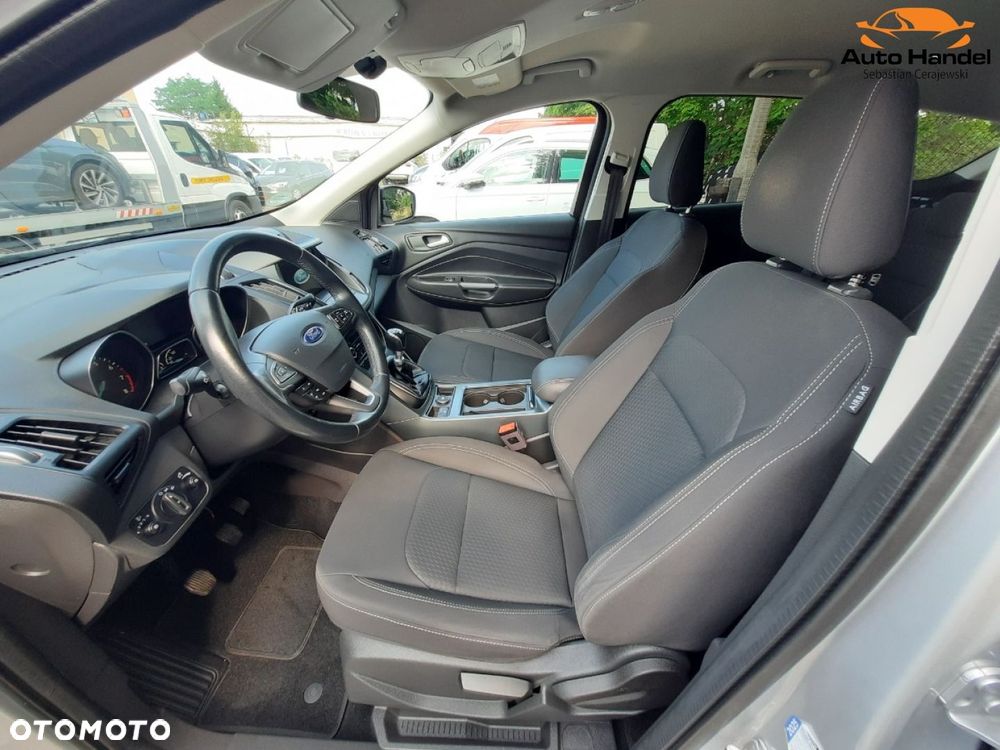 Ford Kuga 1.5 EcoBoost 2x4 Titanium - 38