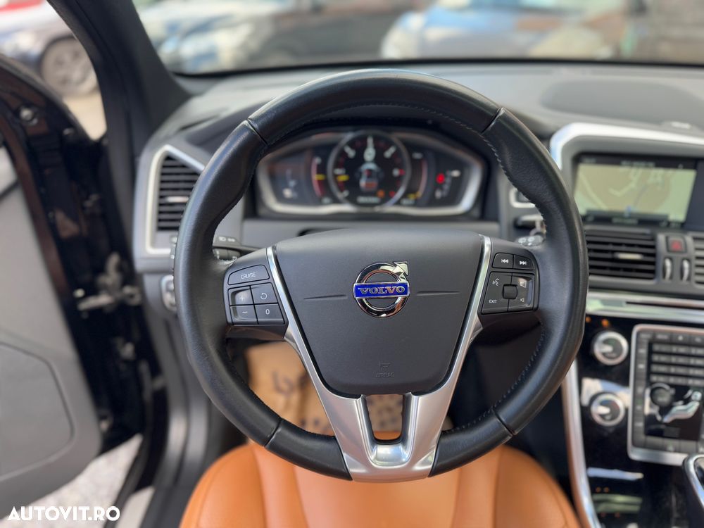 Volvo XC 60 D5 AWD Geartronic Linje Inscription - 10