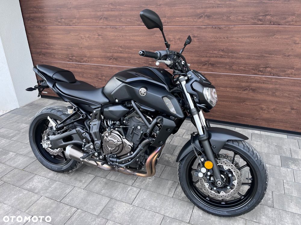 Yamaha MT - 2