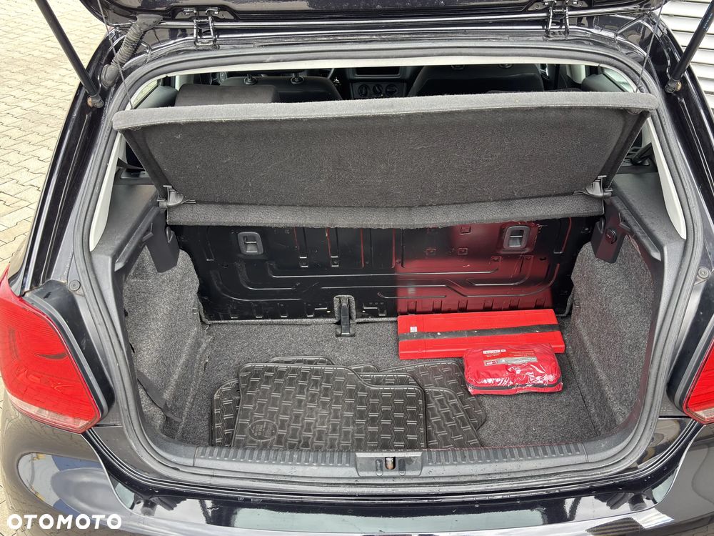 Volkswagen Polo - 12