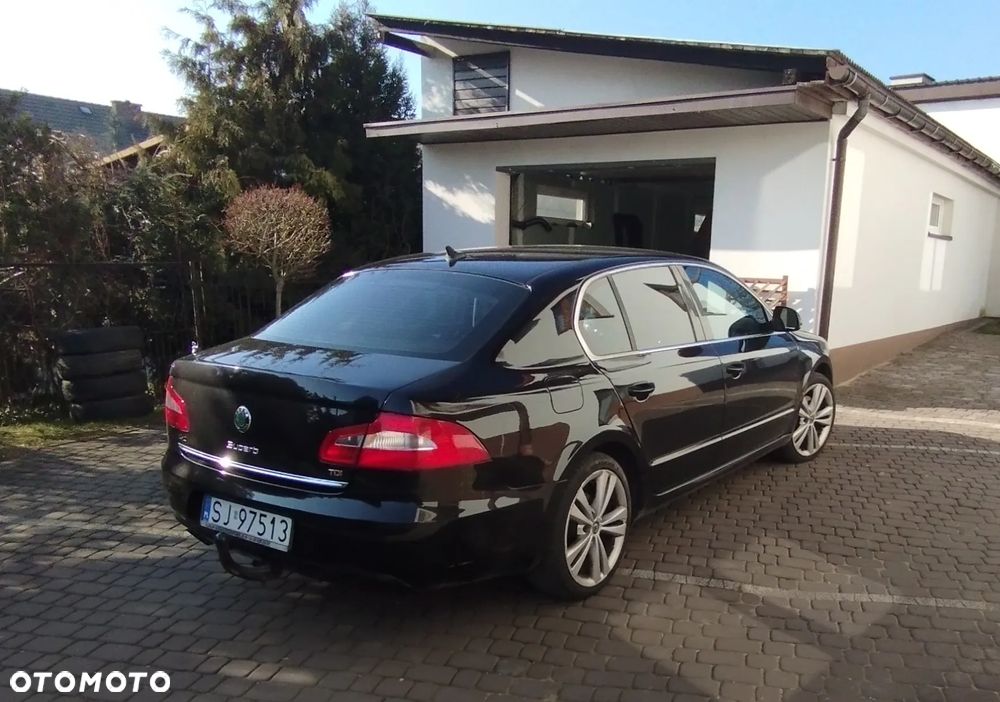 Skoda Superb 2.0 TDI 4x4 Ambition - 4