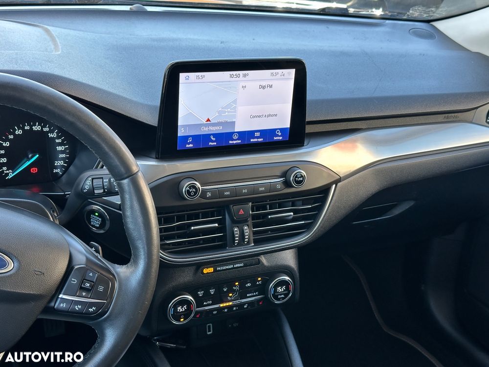 Ford Focus 2.0 EcoBlue Start-Stopp-System Aut. TITANIUM - 14