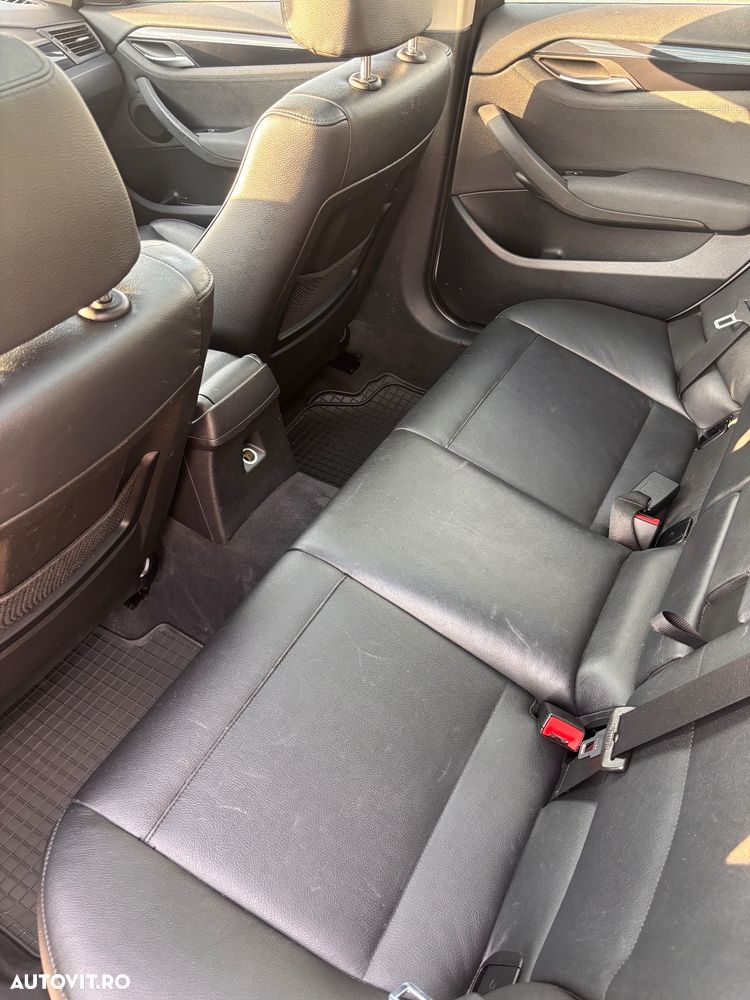 BMW X1 xDrive20d - 10