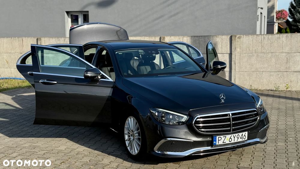 Mercedes-Benz E-Class 2022 photo 4