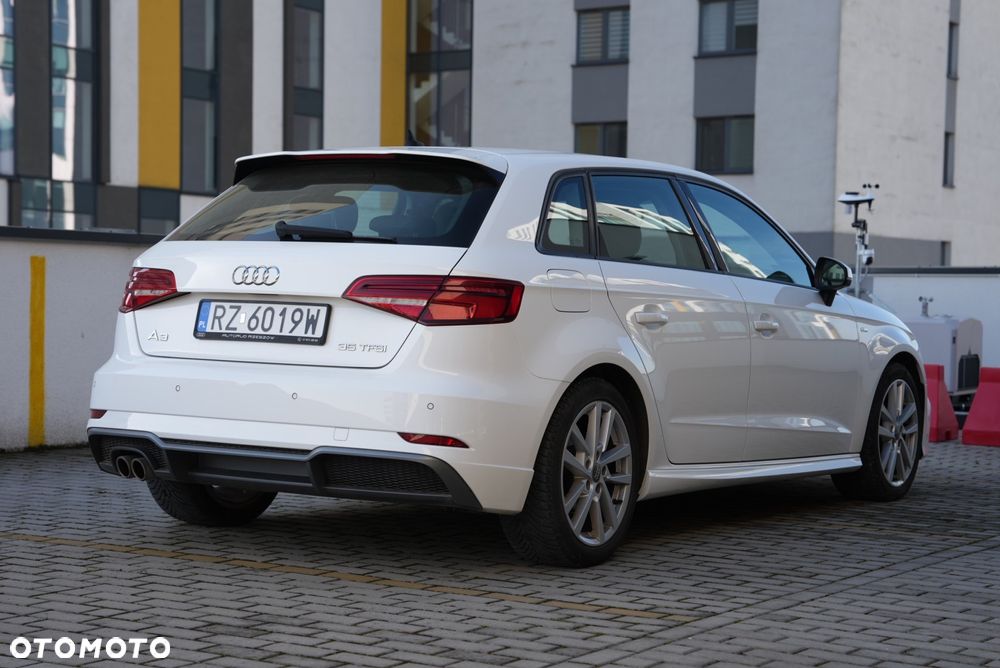 Audi A3 Sportback 1.5 TFSI Sport S tronic - 3