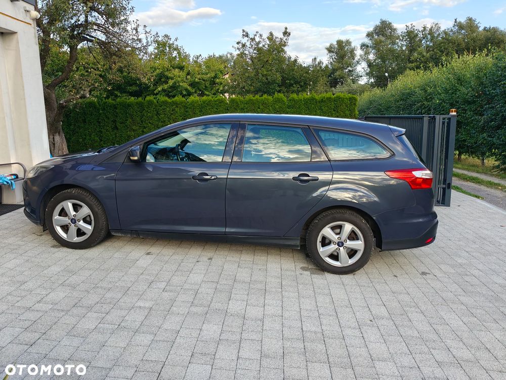 Ford Focus 1.6 Ambiente - 16