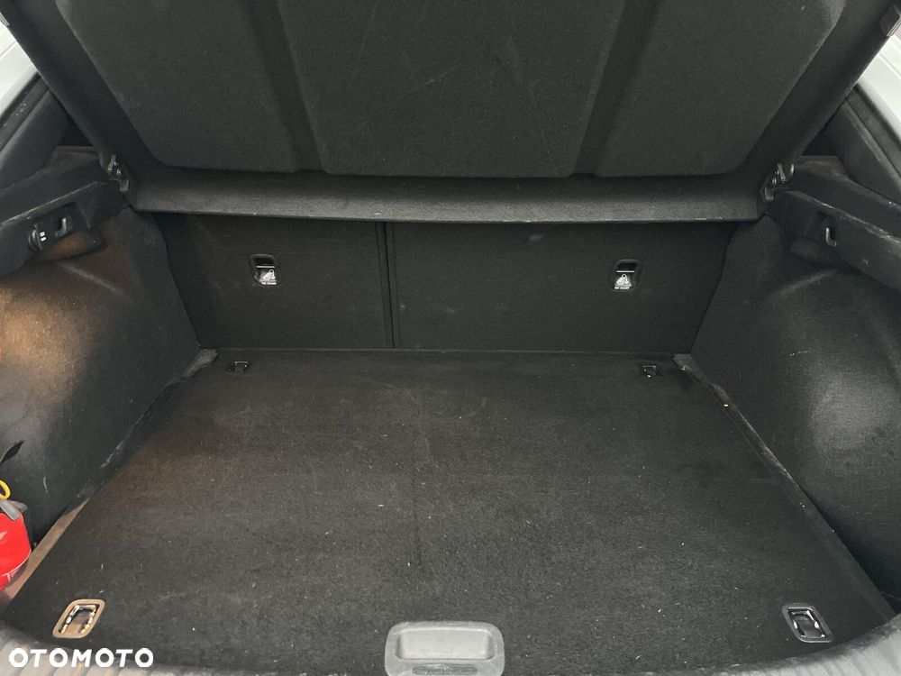 Kia XCeed 1.5 T-GDI M - 15