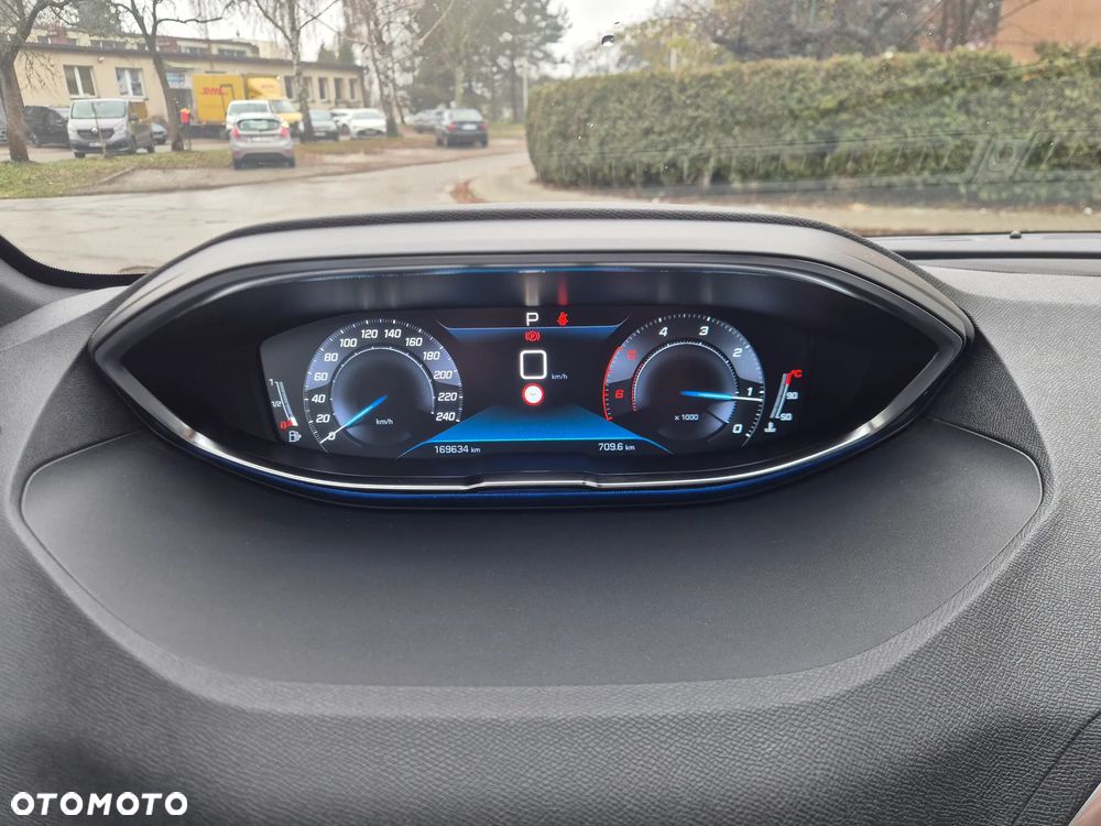 Peugeot 5008 1.5 BlueHDi GT Pack S&S EAT8 - 21