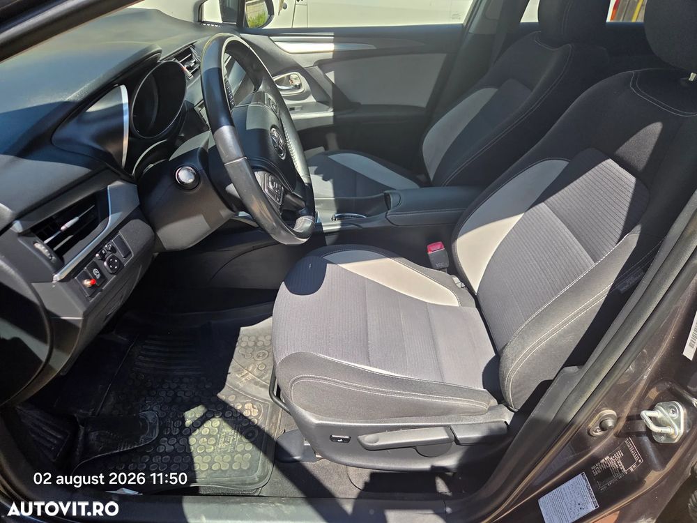 Toyota Avensis - 3
