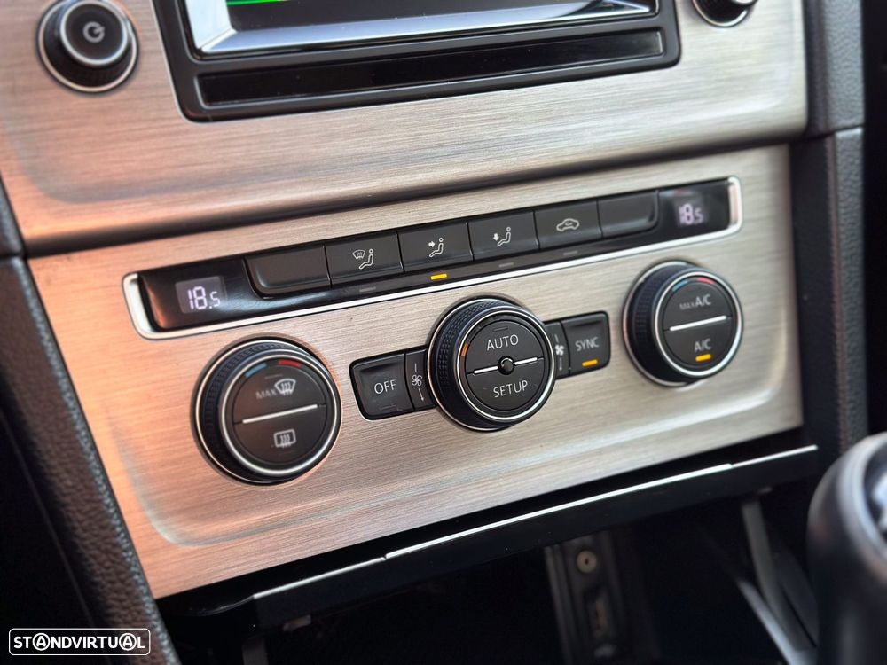 VW Golf 1.6 TDi BlueMotion Confortline - 20