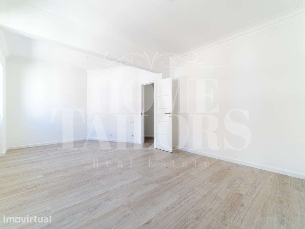 Apartamento remodelado T1 com 2 WC e vista mar - Grande imagem: 2/23