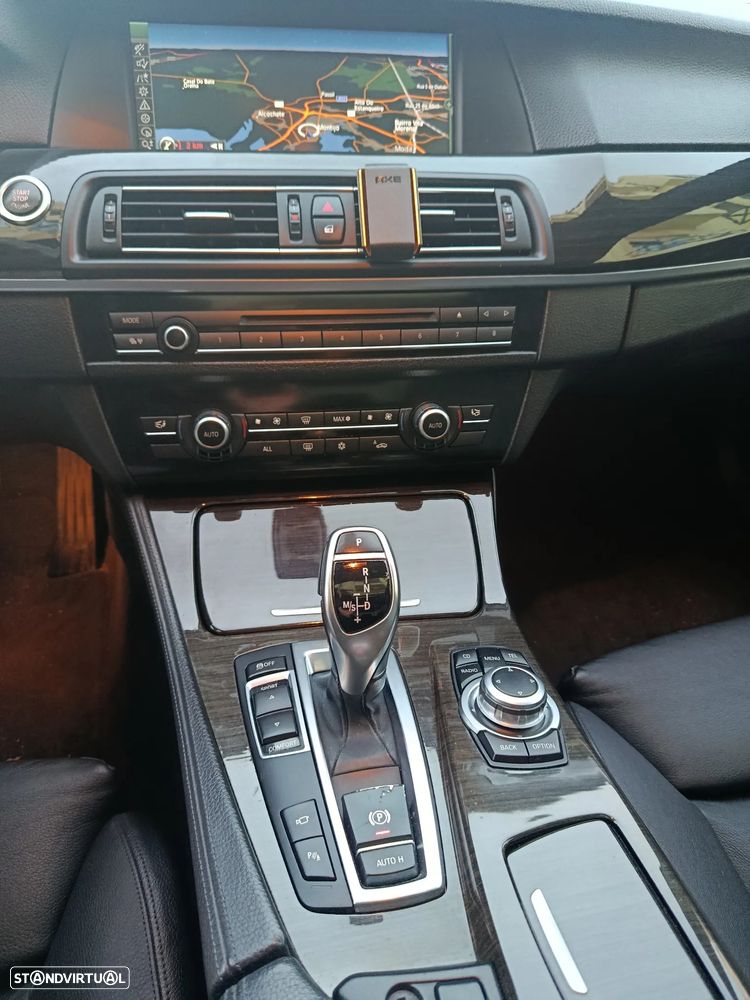 BMW 530 d Auto - 14