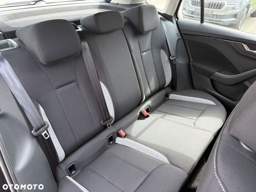 Skoda Kamiq 1.5 TSI Drive DSG - 22