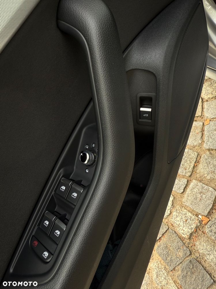 Audi A4 Avant 40 TDI quattro S tronic - 11