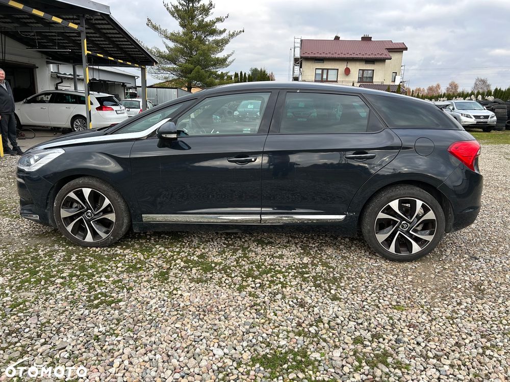Citroën DS5 HDi 165 Business - 13