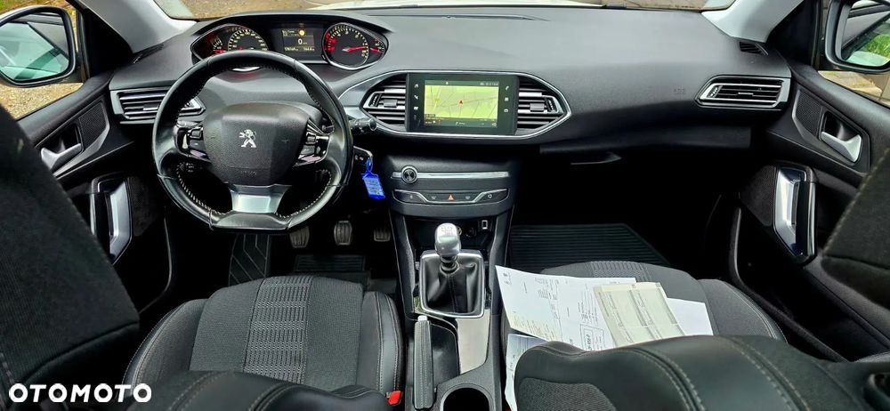 Peugeot 308 SW BlueHDi 130 Stop & Start Active Business-Paket - 10