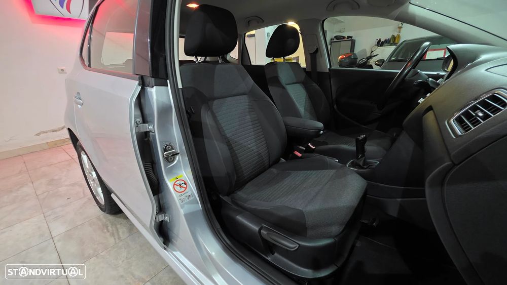 VW Polo 1.2 Confortline - 19