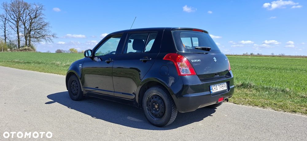 Suzuki Swift - 12