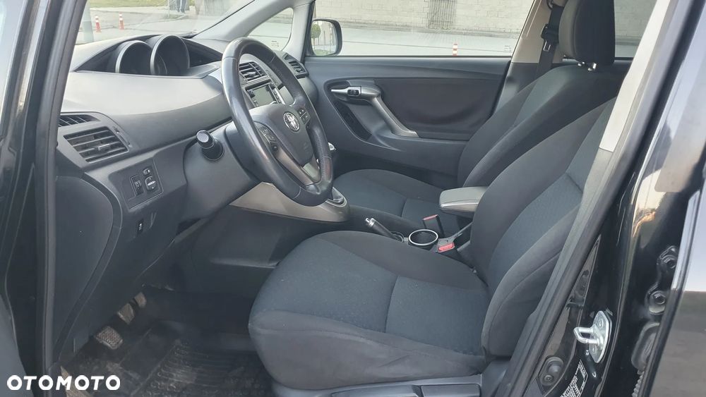 Toyota Verso 2.0 D-4D Executive - 16