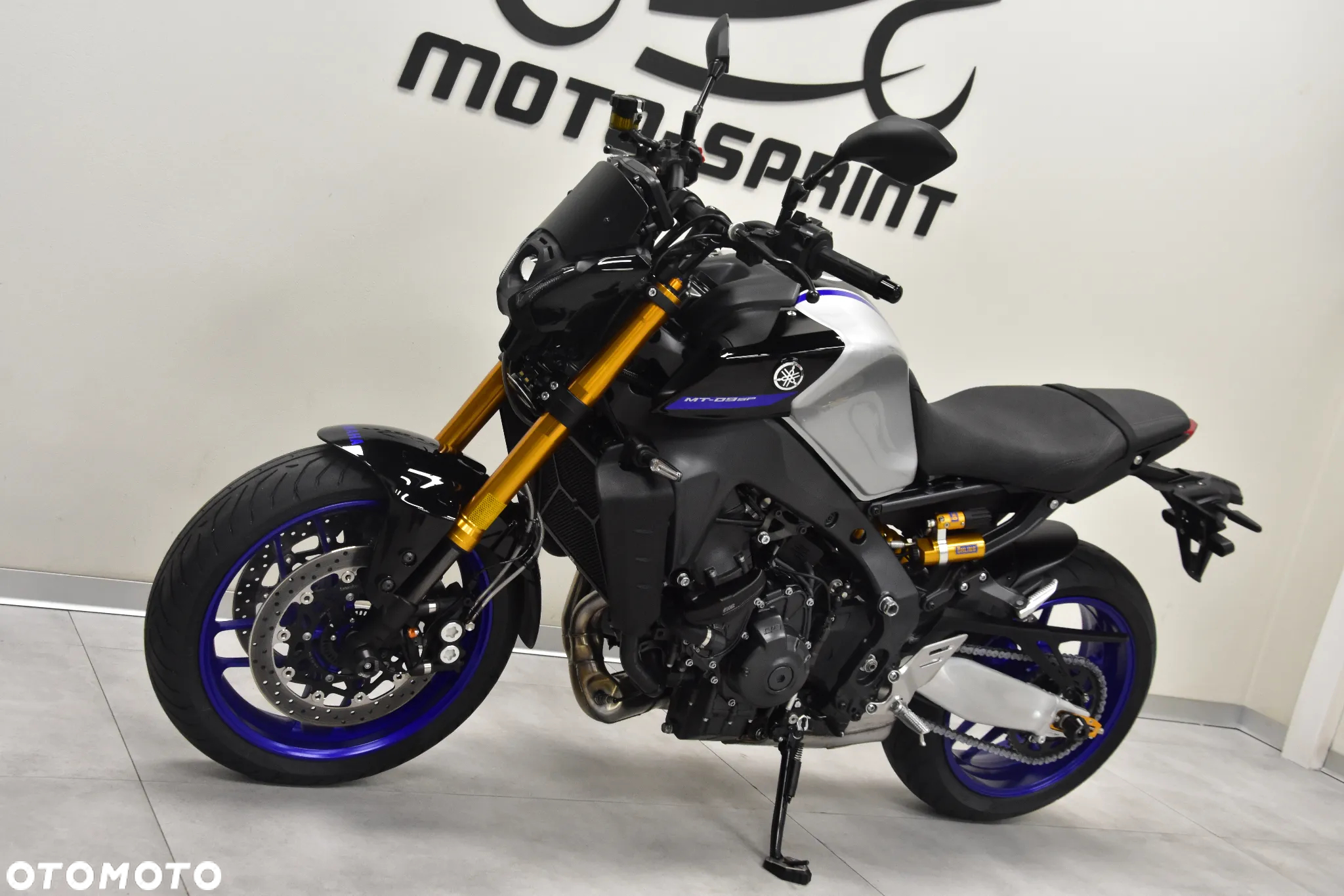 Yamaha MT - 8