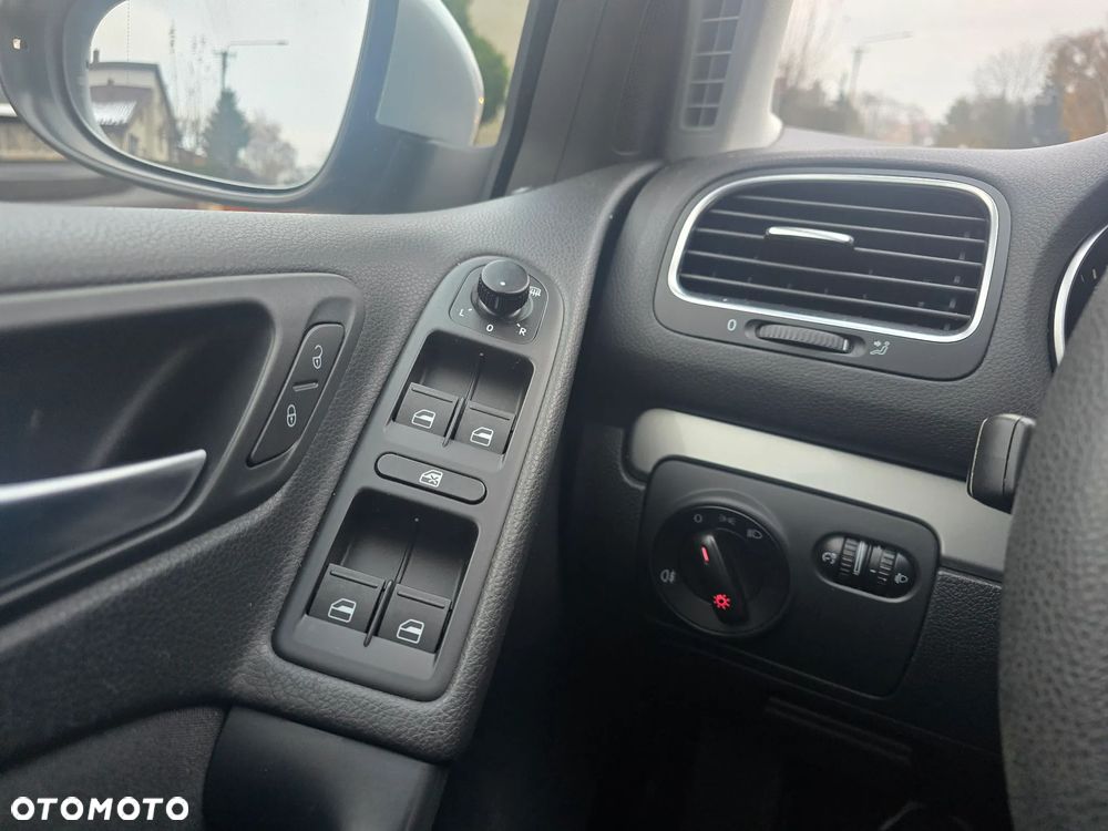 Volkswagen Golf 1.2 TSI Trendline - 11