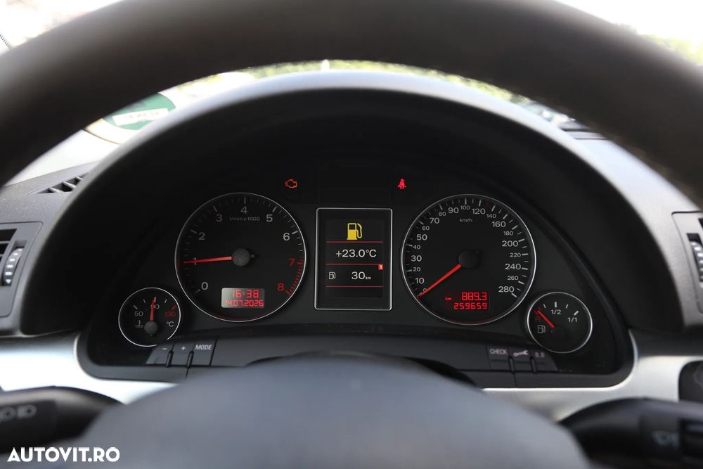 Audi A4 Limuzina 2.0 T FSI quattro - 11