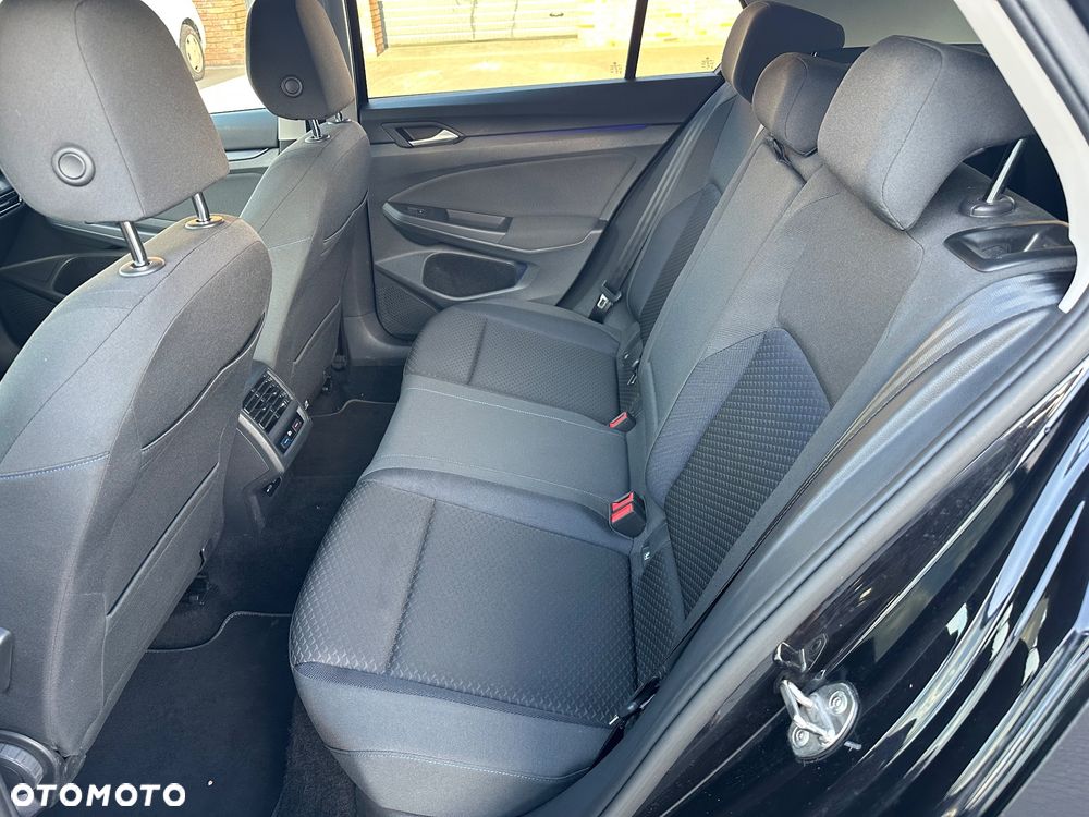 Volkswagen Golf 2.0 TDI SCR DSG Active - 19