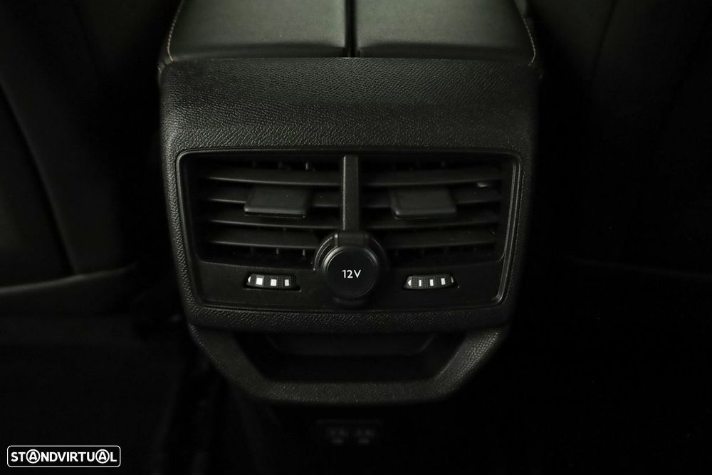 Peugeot 3008 1.2 Hybrid Allure e-DCS6 - 24