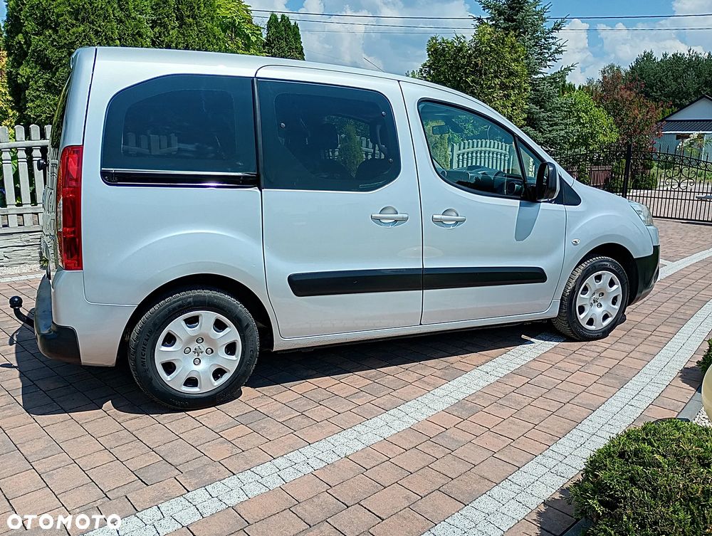 Peugeot Partner 90 Family - 11