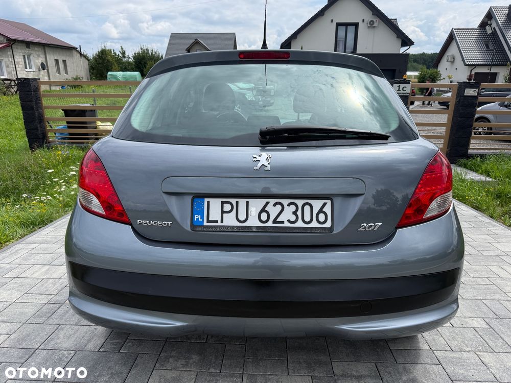 Peugeot 207 1.4 HDi Presence Euro5 - 7