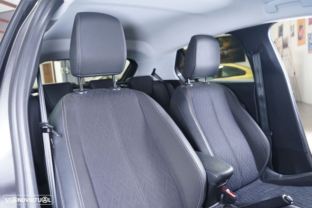 Opel Corsa 1.2 Business - 37