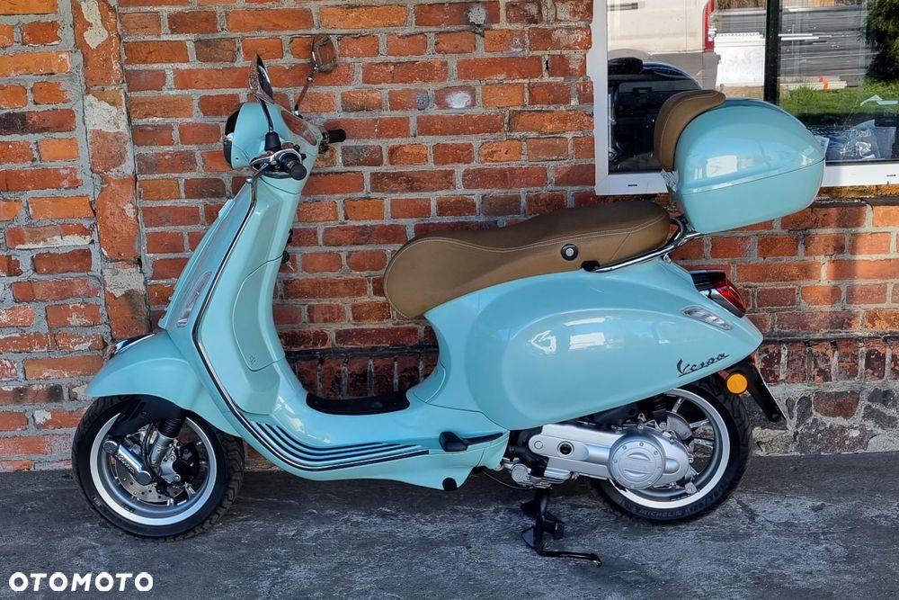 Piaggio Vespa - 2