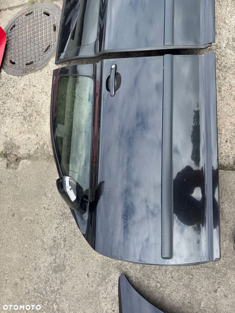 Skoda octavia 2  LC9Z 1Z1Z / 9910 błotnik lampy tył roleta bagażnika  czarne czarny drzwi prawe lewe przednie tylnie tył przód klapa bagażnika pas przedni diesel benzyna lampa prawa lewa przednia tylnia maska zderzak przód przedni - 11