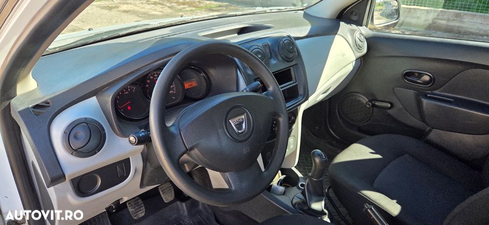 Dacia Logan - 6