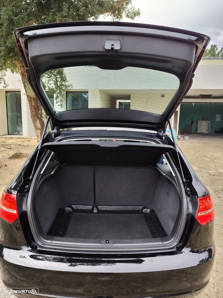 Audi A3 Sportback 1.6 TDI Attraction - 16