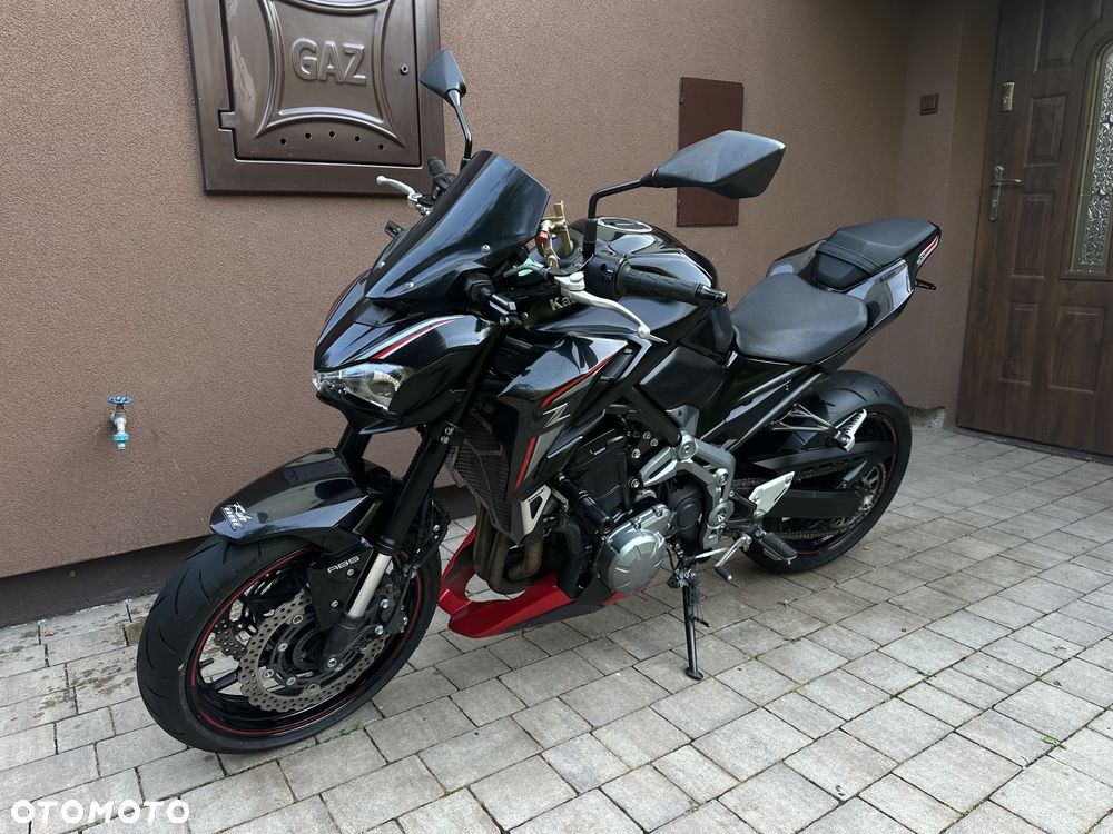 Kawasaki Z 900 - 12