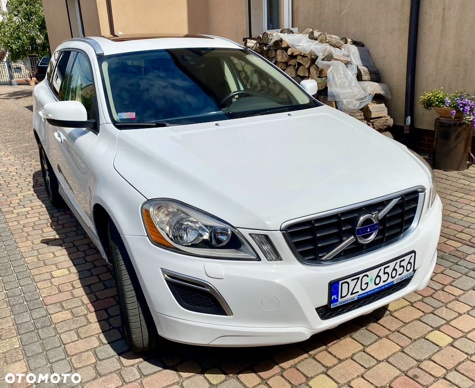 Volvo XC 60 T6 AWD Geartronic Momentum - 3