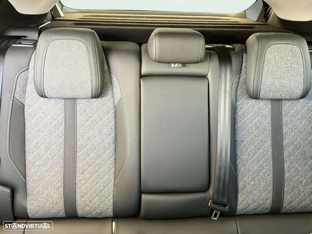Peugeot 408 1.2 PureTech Allure EAT8 - 17