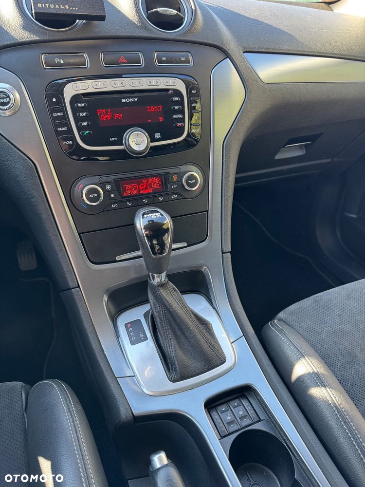 Ford Mondeo 2.0 EcoBoost Titanium X - 10