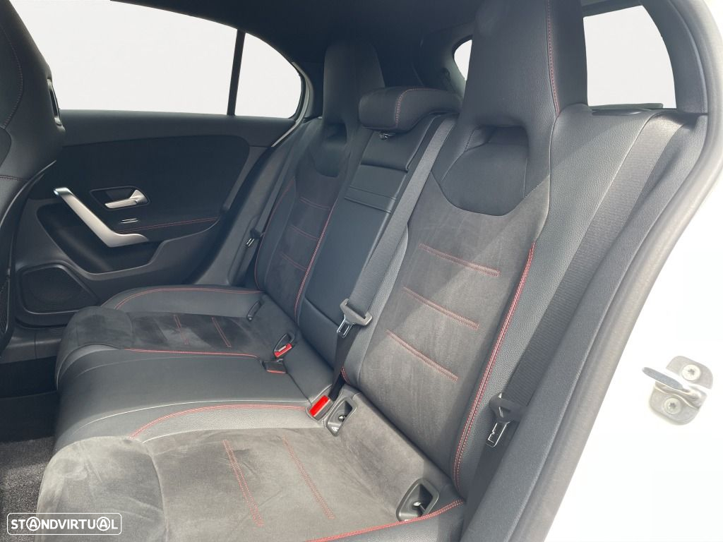 Mercedes-Benz A 250 e - 14