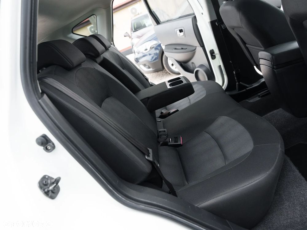 Nissan Qashqai - 14
