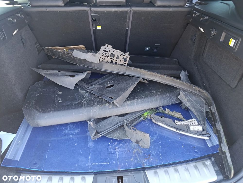 Jaguar F-Pace D300 AWD R-Dynamic SE - 15