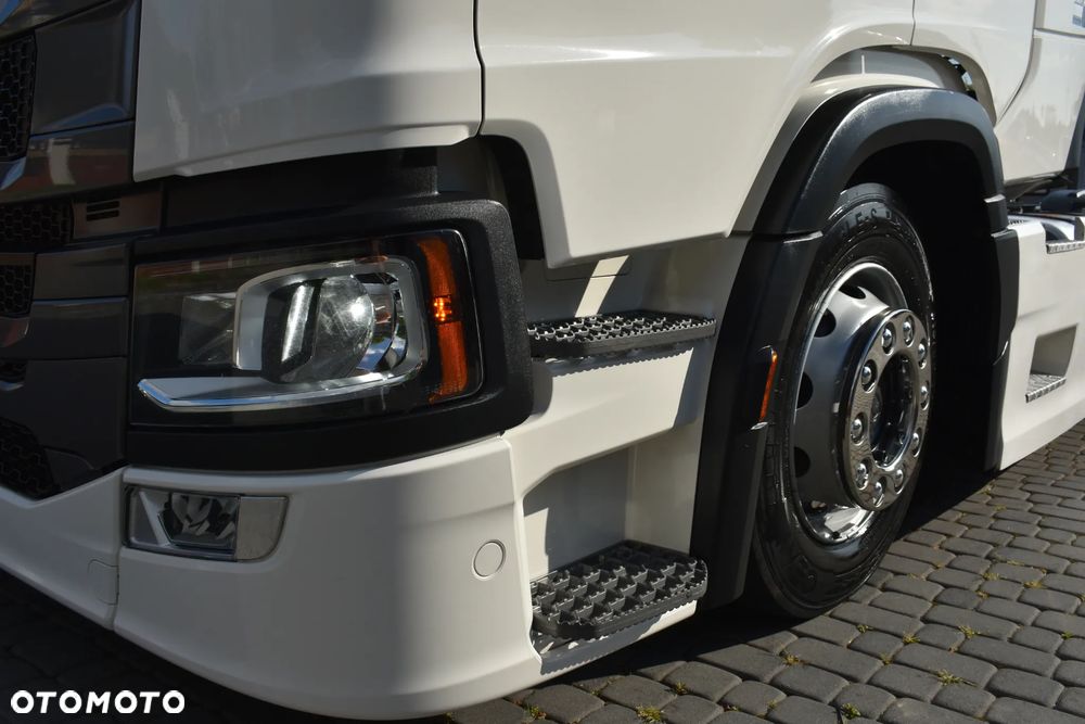 Scania R460 // BARDZO MAŁY PRZBIEG // NAVI  // VIRTUAL COCKPIT // FULL LED // LOW DECK // KLIMA POSTOJOWA // ZABUDOWY // - 13