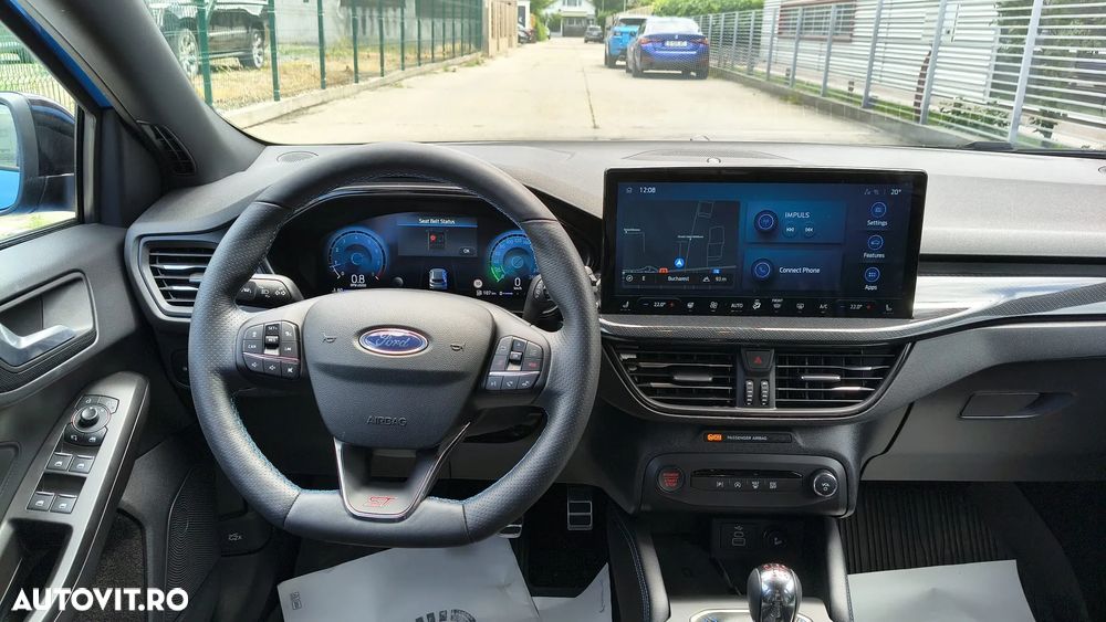 FORD Focus 2024 — imagine 8