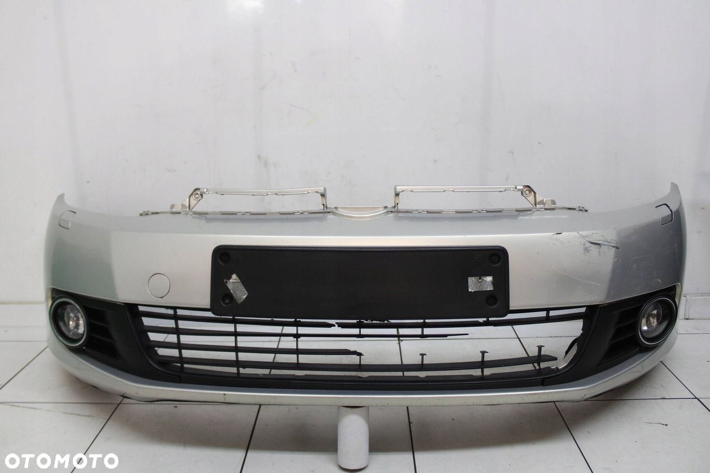 VW GOLF VI 6 KOMBI 2009R- ZDERZAK PRZÓD PRZEDNI XENON LR7L - KOD LAKIERU - 1