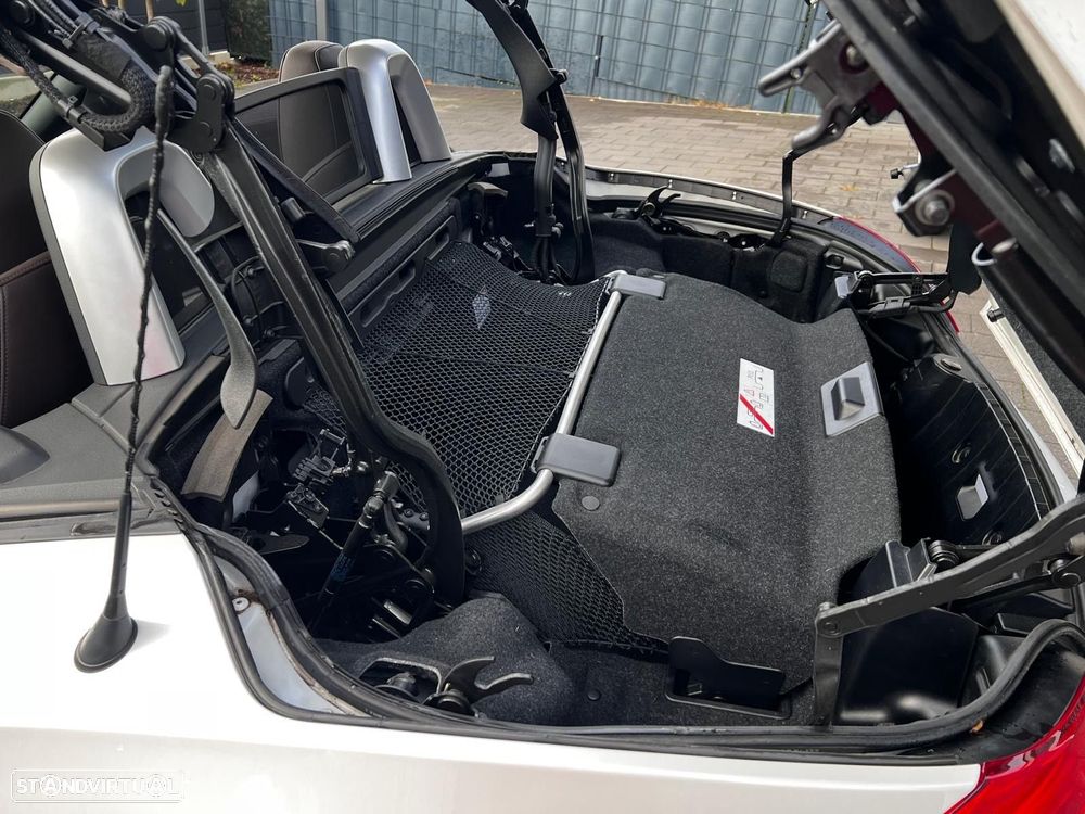 BMW Z4 sDrive20i - 18